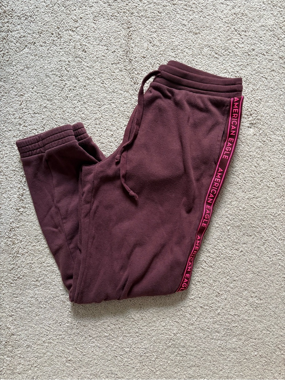 American Eagle Outfitters Burgundy Sweatpants •Size M